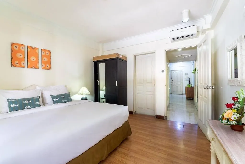 Private Apartment 6244 At Jayakarta Residence سمينياك
